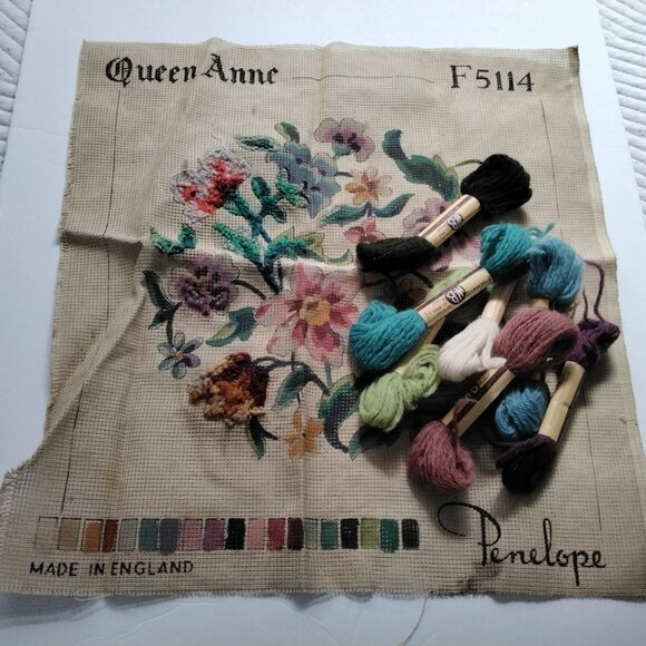 Rescue Me!! Vintage Penelope Old World Floral Tapestry  F5114 Queen Anne - Picture 1 of 4